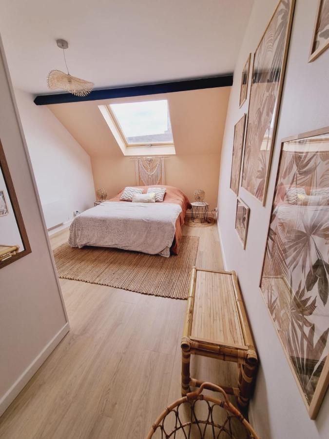 Duplex Neuf Centre Ville Avec Parking Neauphle-le-Château Buitenkant foto